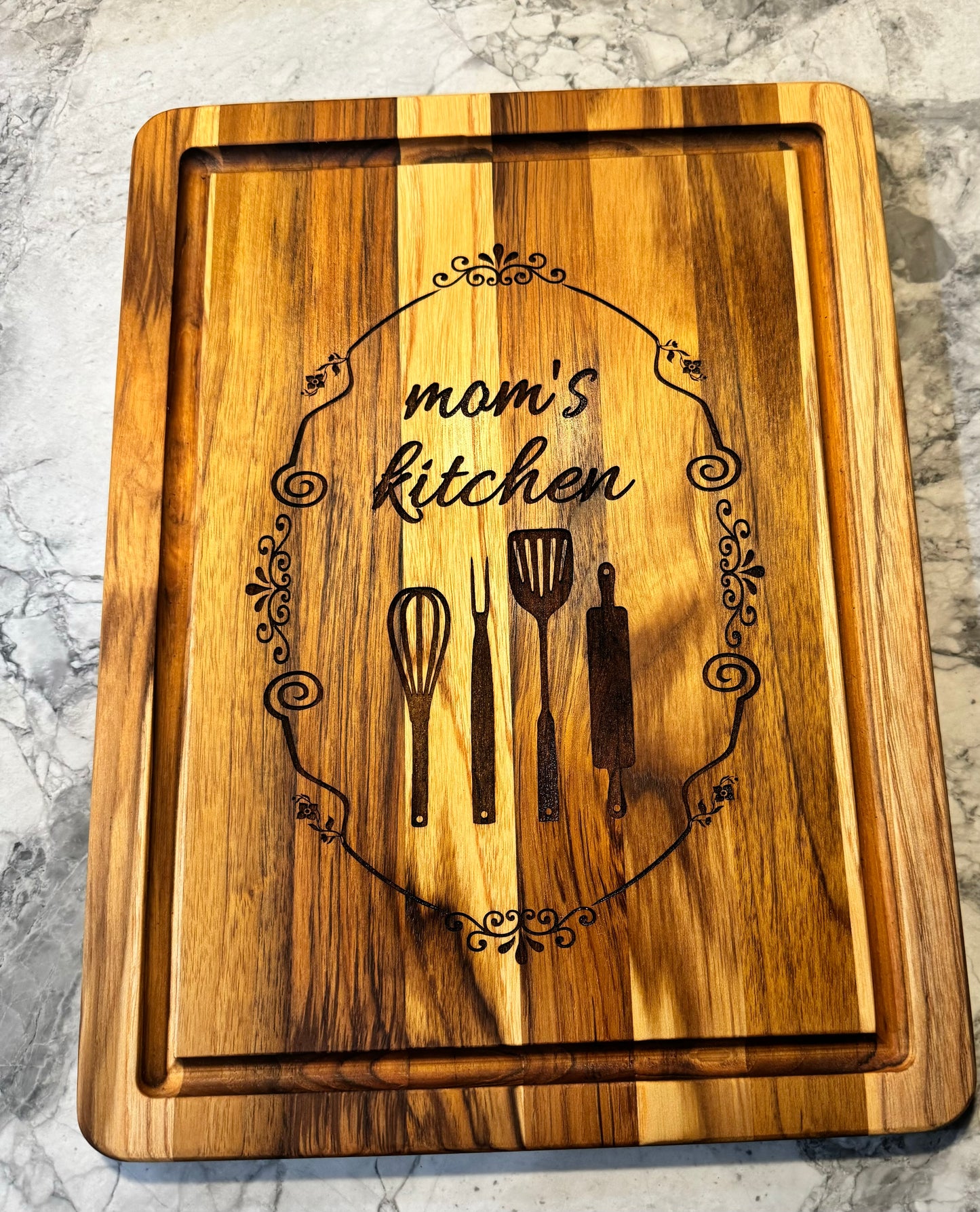 Mom’s Kitchen Cutting Board 12x16