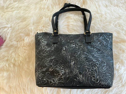 BLACK SILVER LEATHER PURSE