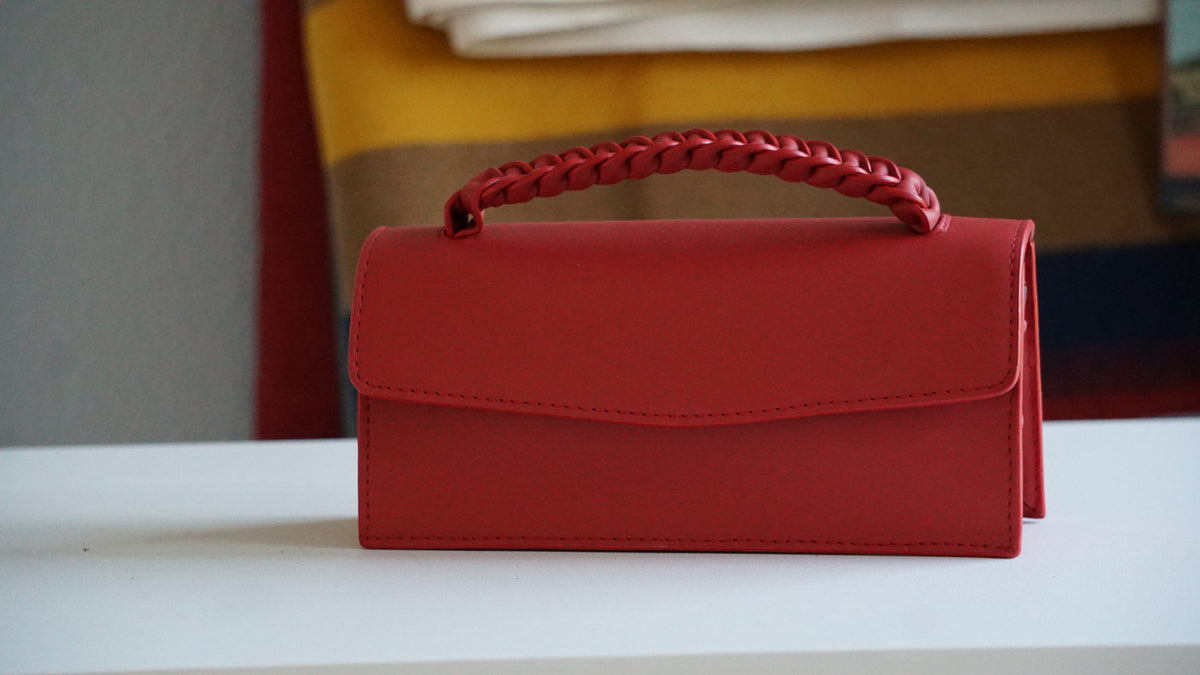 The Luna - Red