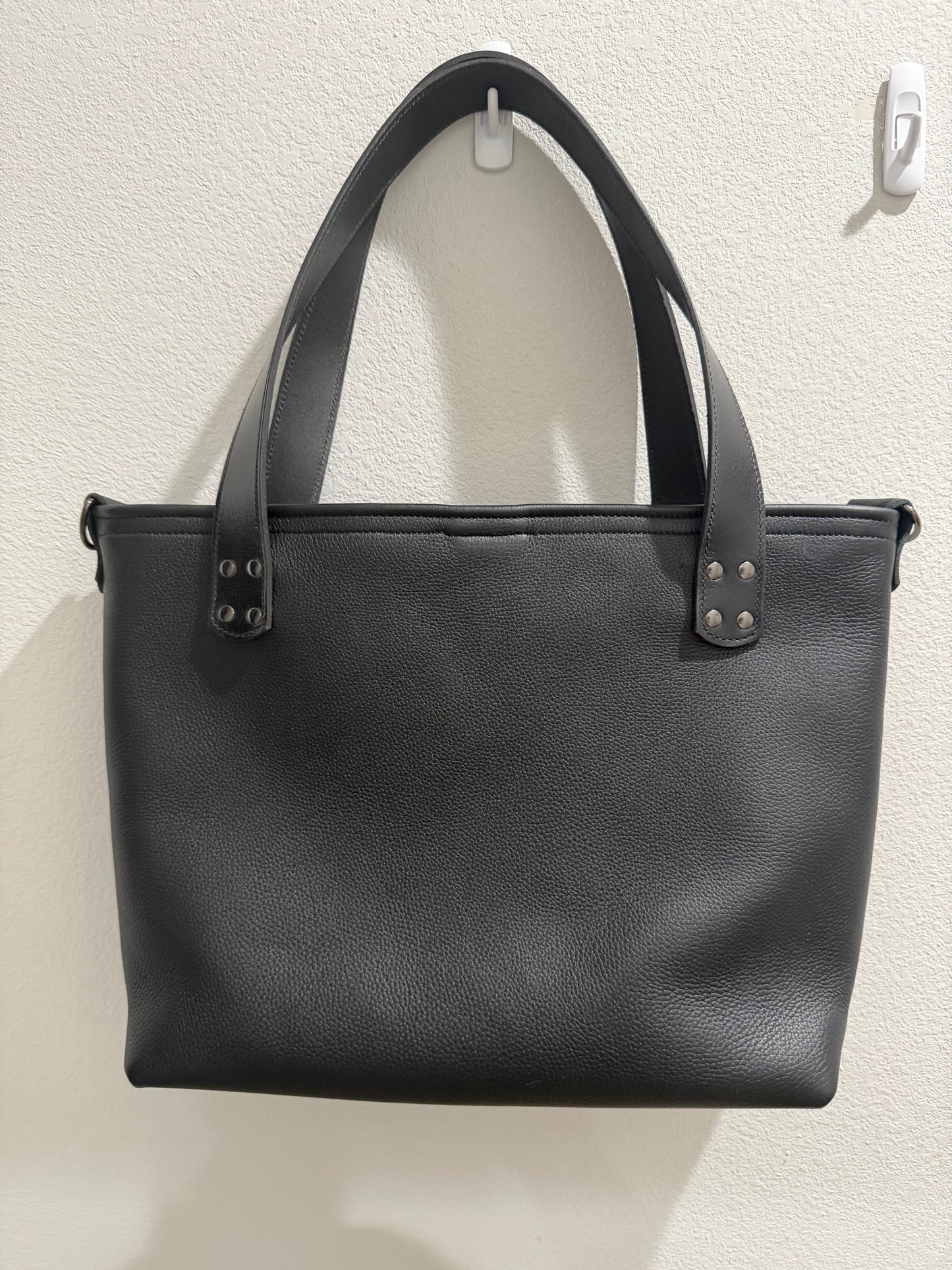 Large Leather Tote Bag - Black Pebbled 2