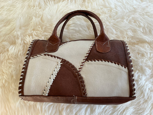 BROWN WHITE BARREL PURSE