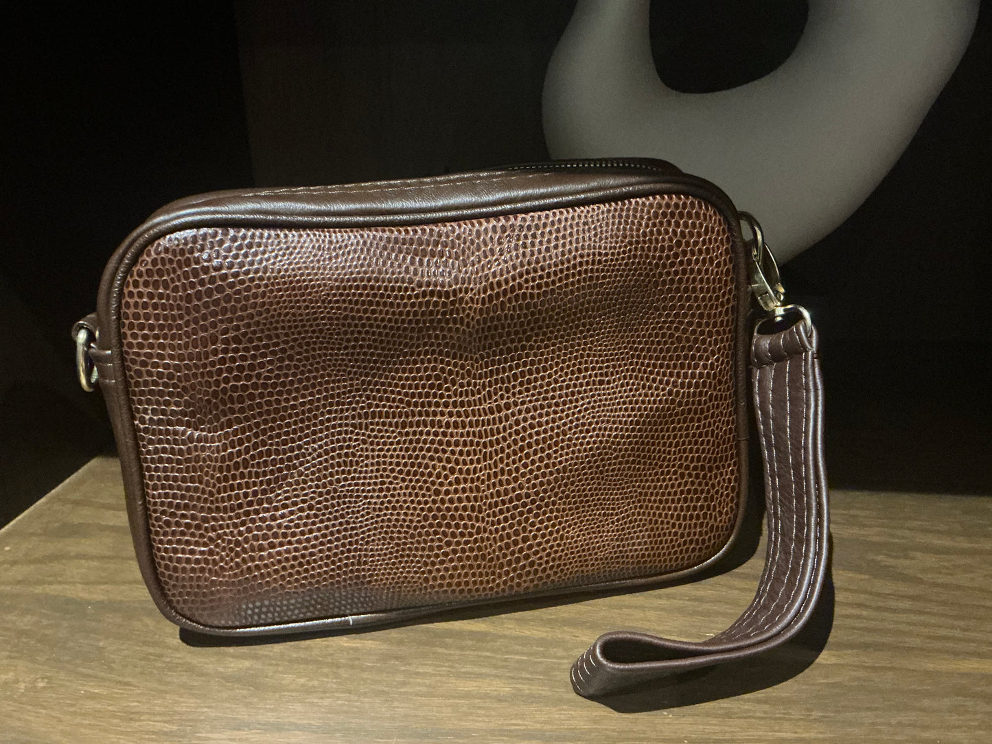 Women’s Leather Medium Crossbody